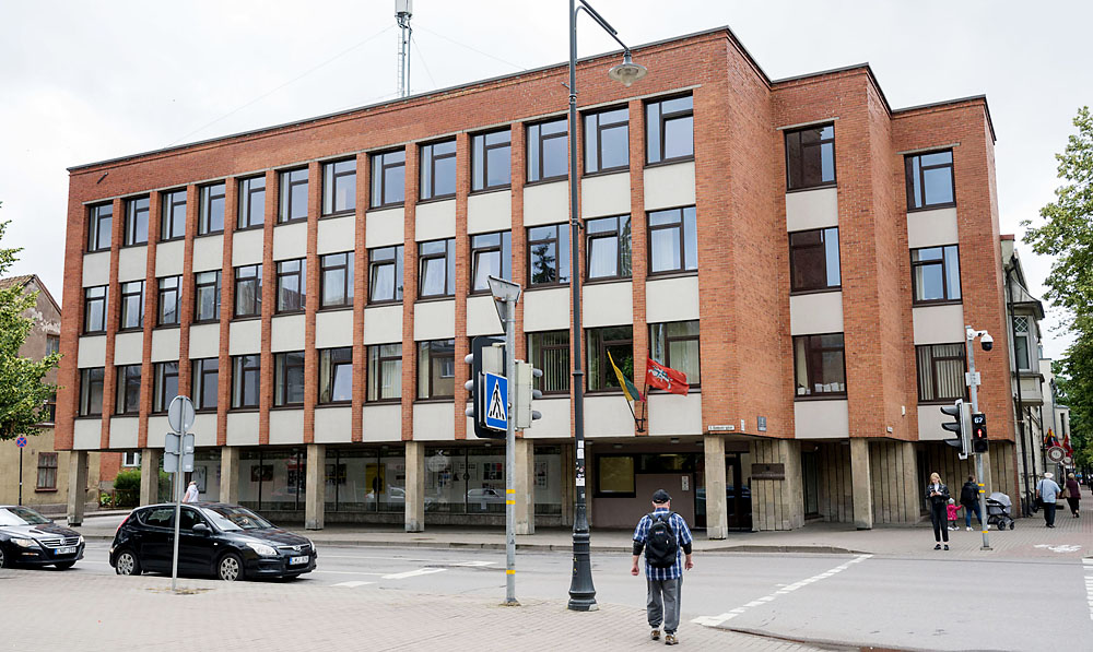 (Ne)paveldas: Klaipėdos apygardos teismo pastatas - vertingas epochos liudininkas ar atgyvena?