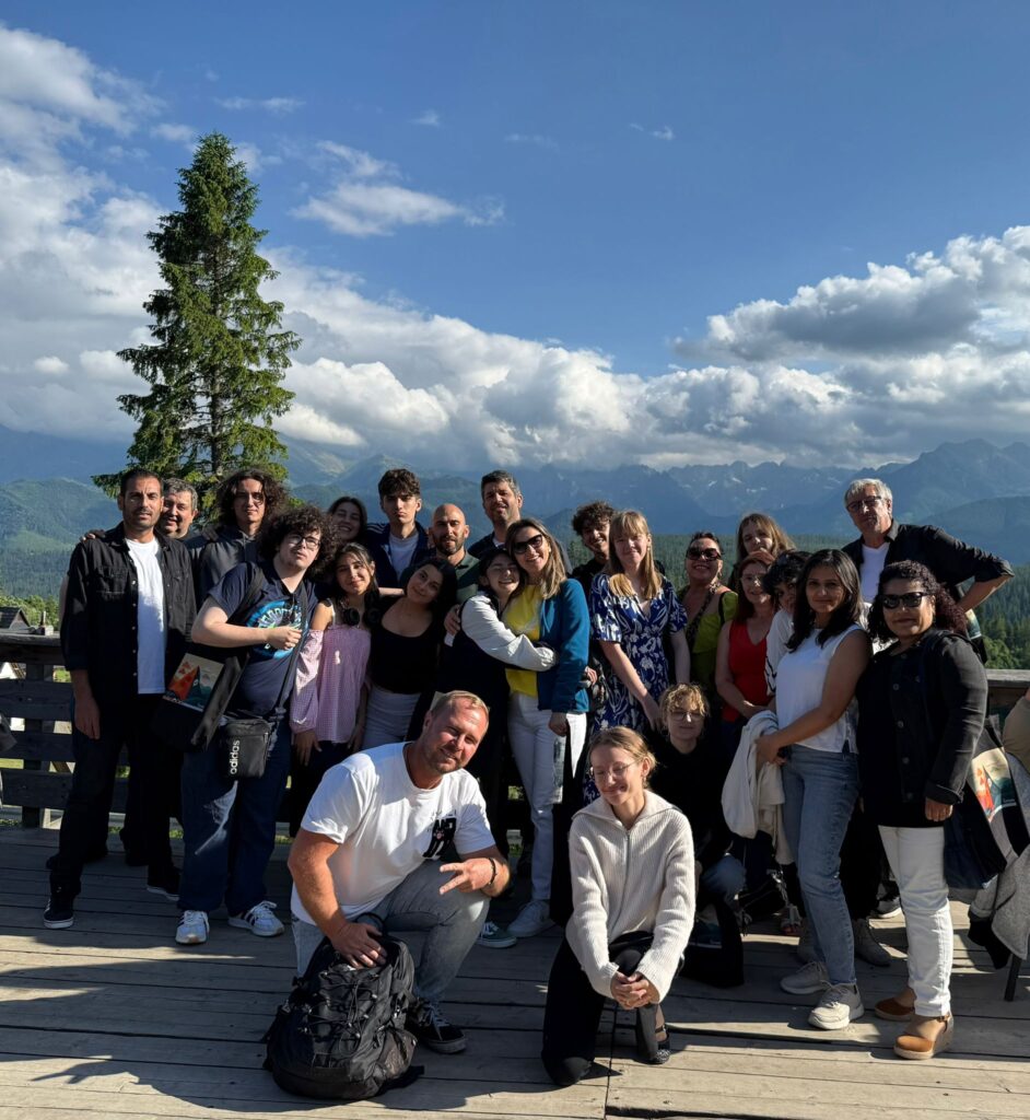 Kaip nepasiklysti begaliniame medijų sraute?