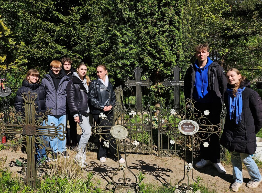 Gargždiškiai gimnazistai Spaudos atgavimo, kalbos ir knygos dieną paminėjo kitaip