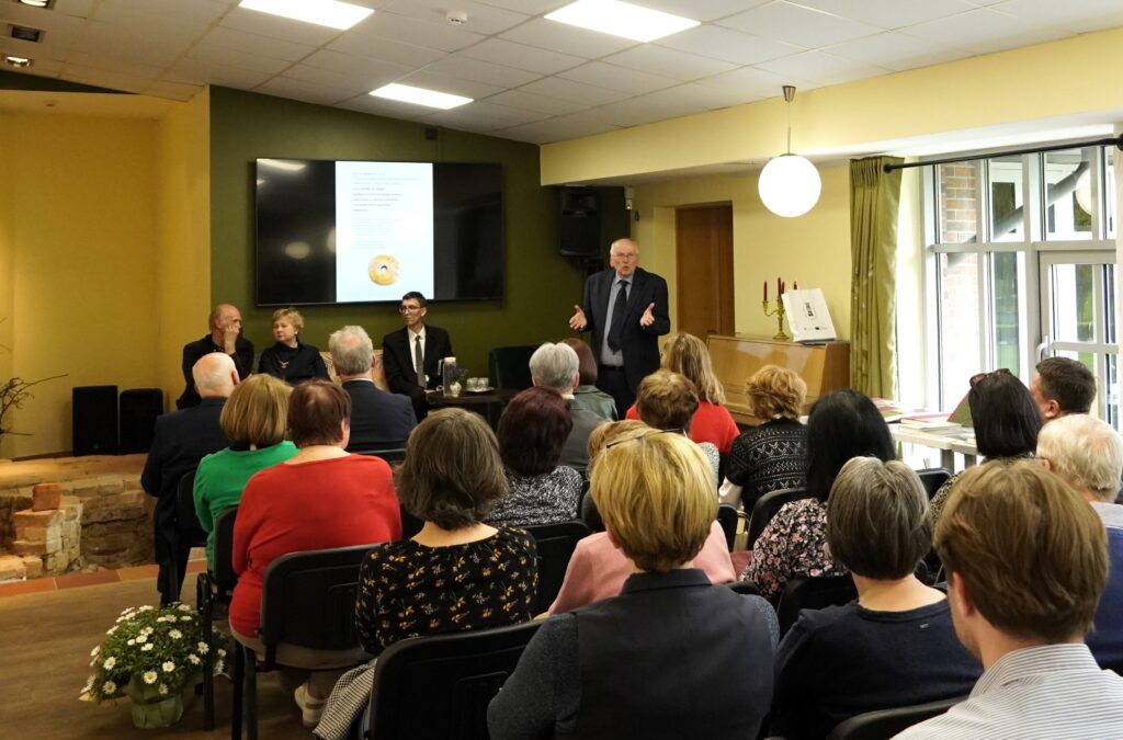 „Žemaitijos ir Lietuvos priešistorė, istorija bei meno paminklai“ – Plungėje