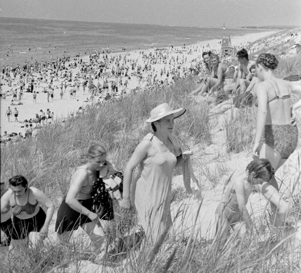 Pliažams – kapinių pinigus